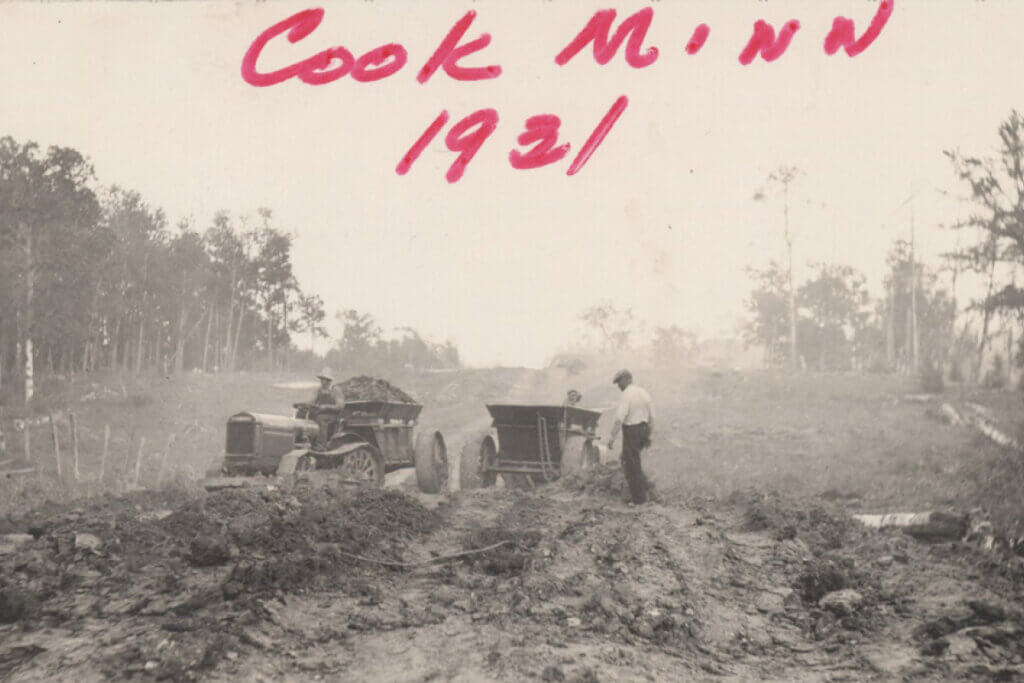 1932